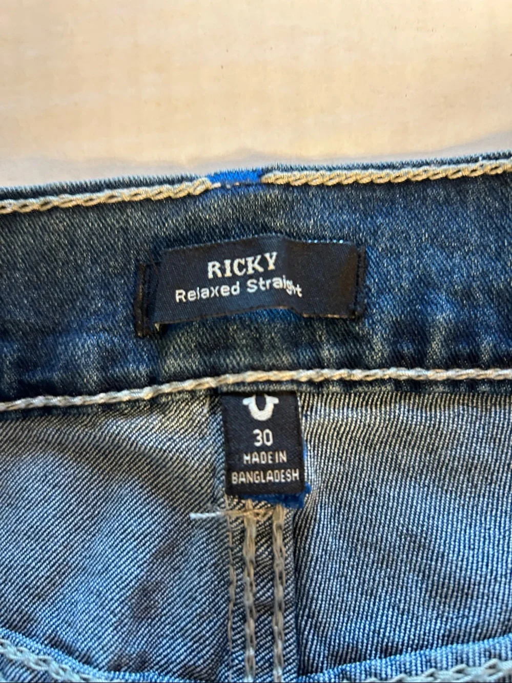 True Religion Men’s Ricky Big T Flap Relaxed Straight Denim Shorts Sz 30